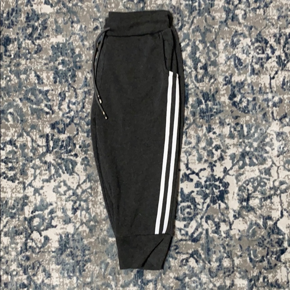 Cute sweats ! - Picture 2 of 2